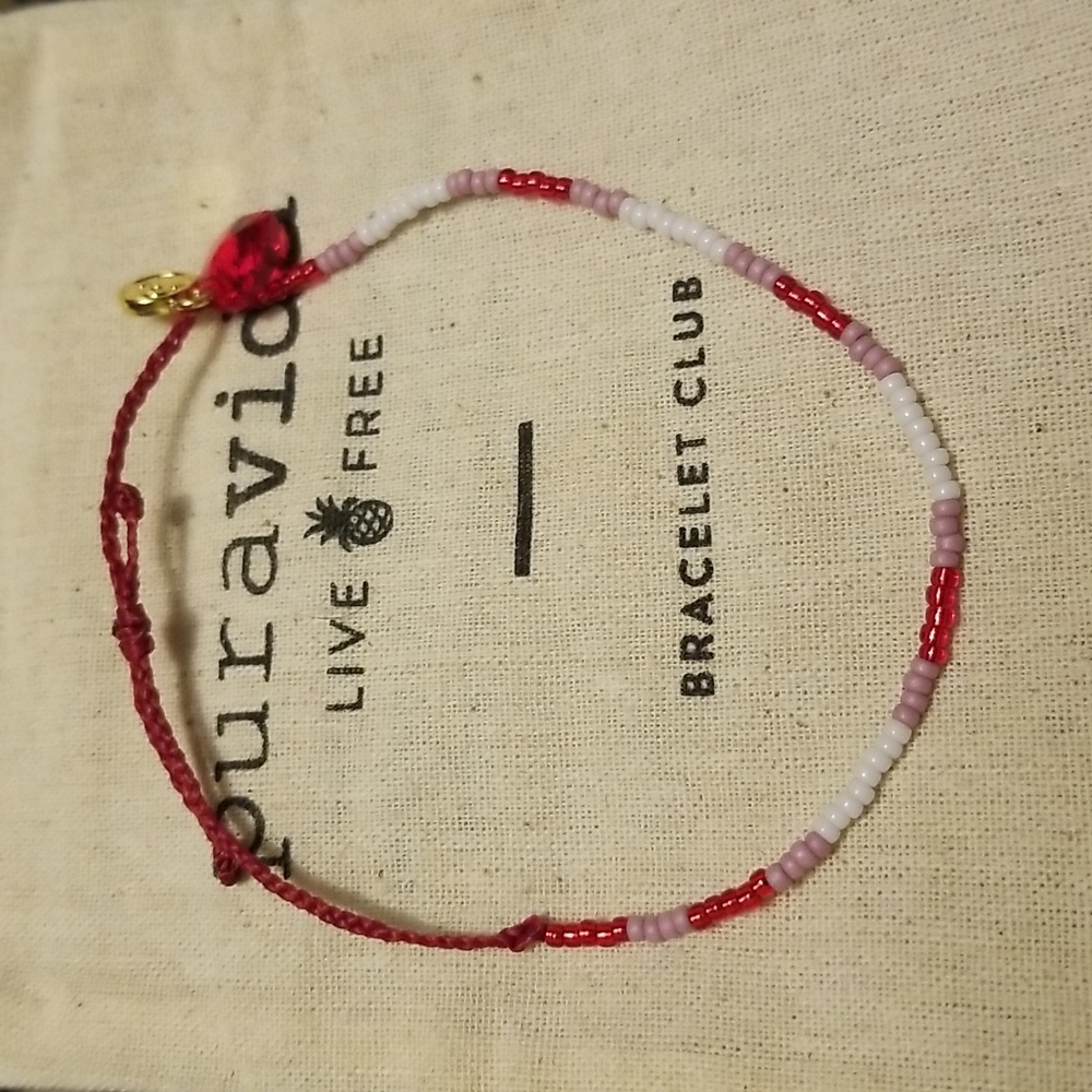 Pura Vida Valentine seed bead bracelet